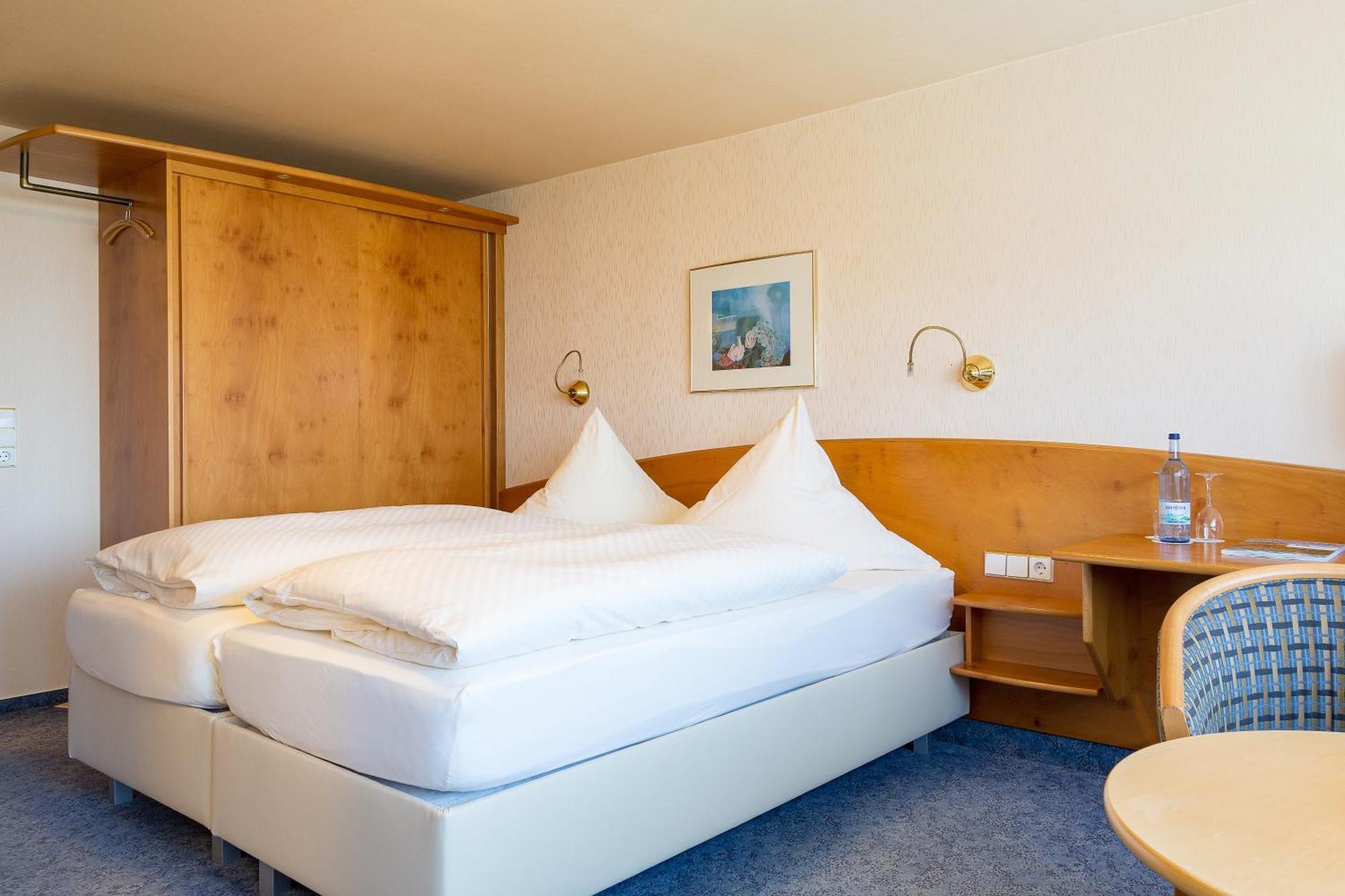 Doppelzimmer mit Seeblick